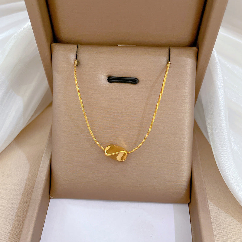Collar de Acero de Titanio Geométrico Minimalista Retorcido para Unisex con Chapado en Oro