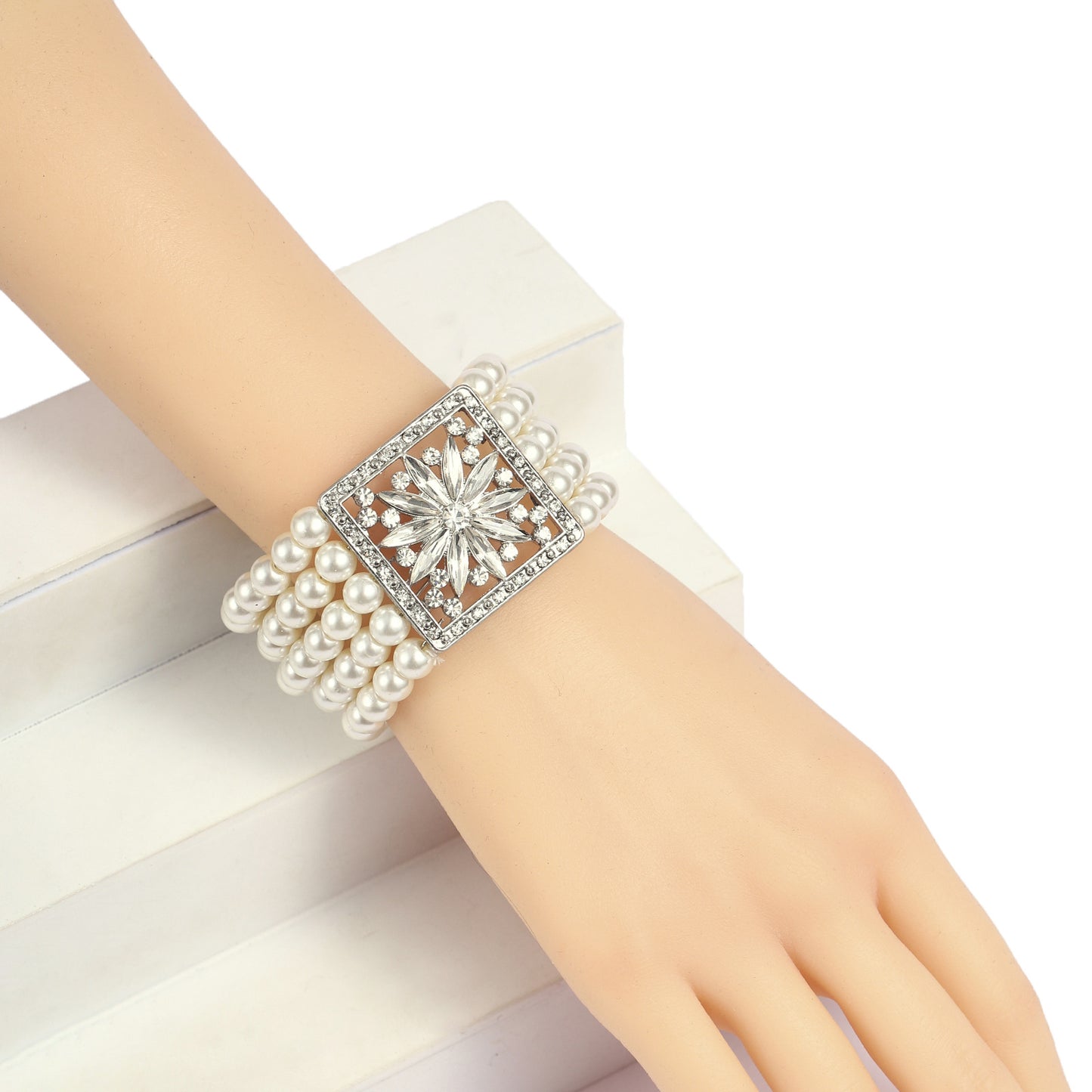 Fashionable Floral Pearl and Alloy Stretch Bracelet for Women with Handcrafted Detailing, Multi-Layer Party and Wedding Accessory