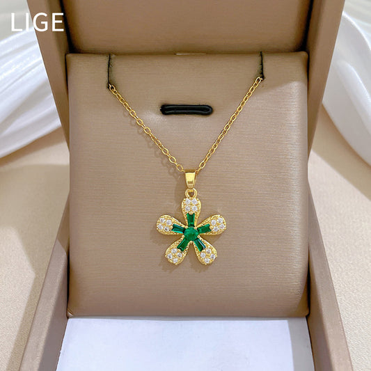 Elegant Five-Petal Flower Pendant Necklace for Women with Full Rhinestone Inlay on Titanium Steel Chain