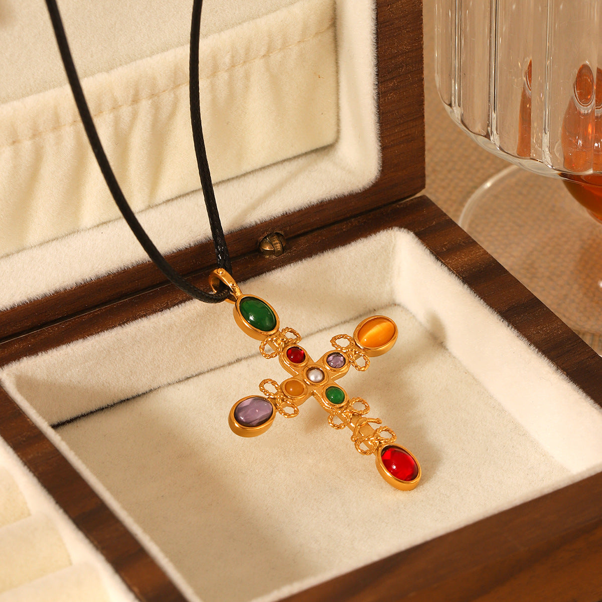 Collana con ciondolo a croce stile vintage in acciaio inossidabile con intarsio in pietra naturale da donna