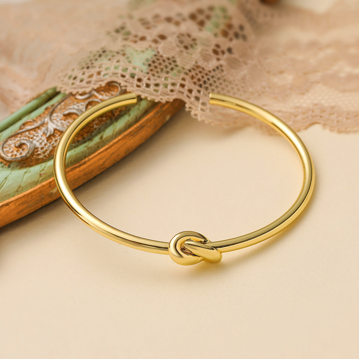 Bracciale Minimalista in Rame Placcato Oro 18K Bracciale Rigido Aperto Liscio da Donna Design Geometrico