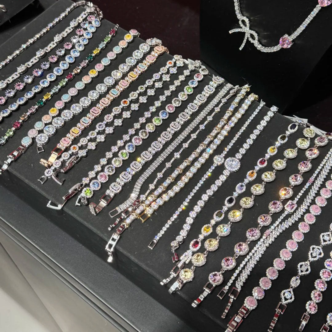 Vintage Luxury Floral Rhinestone Inlay Plated Brass Bracelet for Women