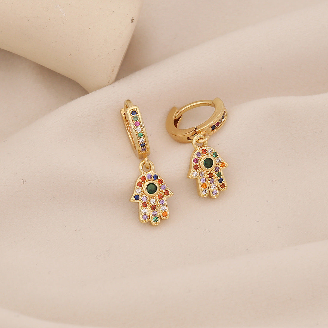 Orecchini a forma di Stella e Luna in Rame con Zirconi Micro-Pavé da Donna