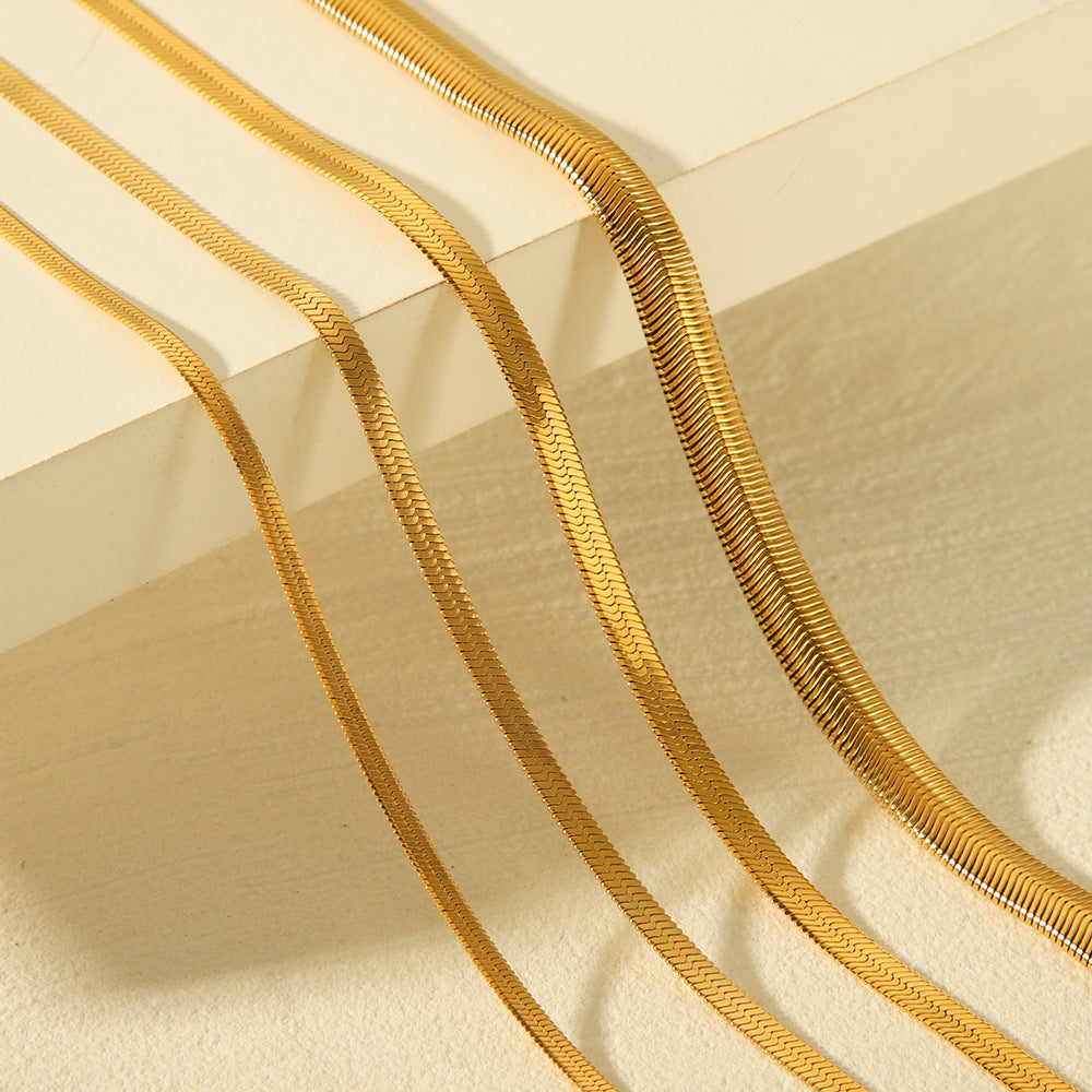Collana da donna a maglie geometriche minimaliste in acciaio inossidabile placcato
