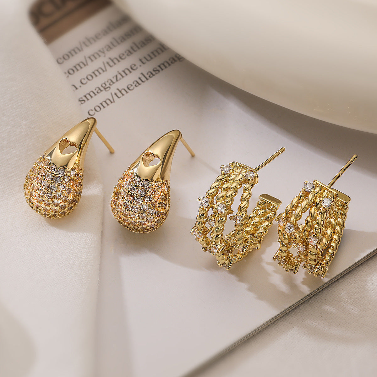 Orecchini a Goccia Minimalisti in Rame con Placcatura in Oro 18K e Dettagli in Zircone per Donna