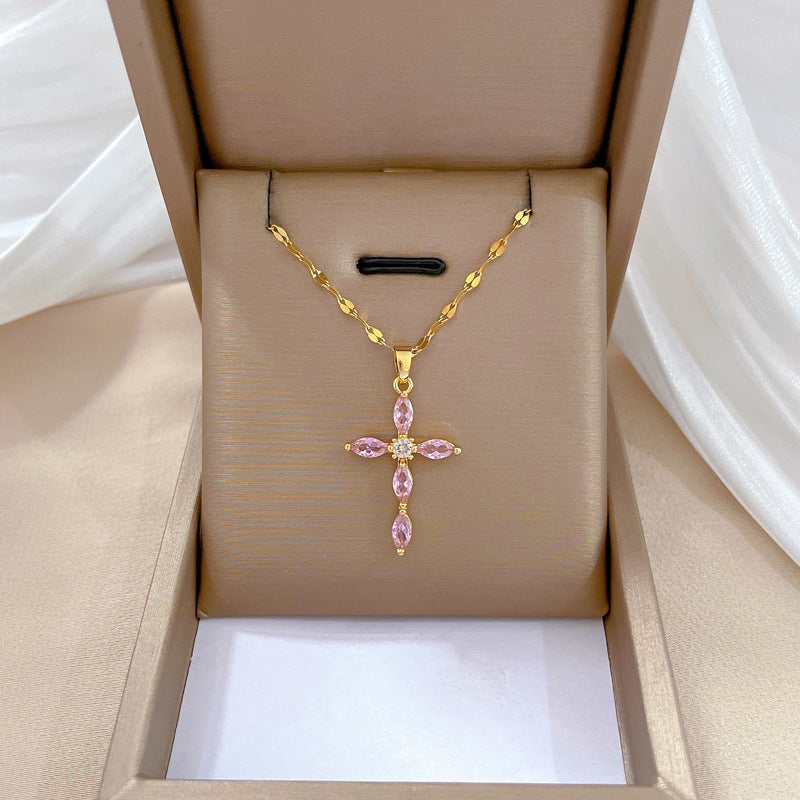Collar de lujo con colgante de cruz de diamantes de imitación en acero de titanio con diseño de cruz geométrica unisex