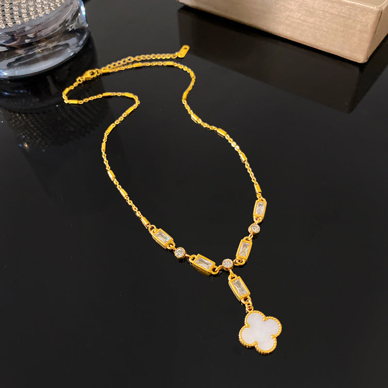 Sweet White Mother of Pearl Four-Leaf Floral Geometric Titanium Steel Necklace with Cubic Zirconia for Unisex