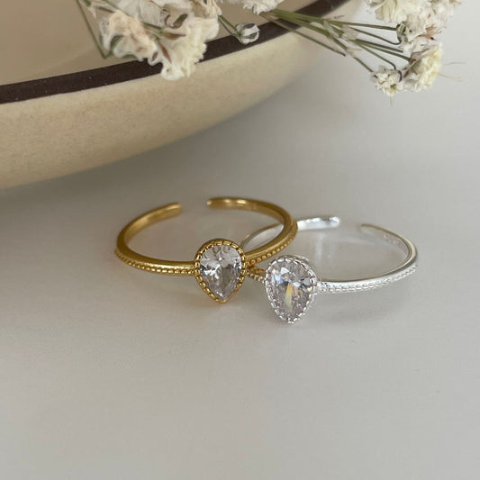 Minimalist Silver Ring with Zircon Inlay in Letter Shape for Women, 925 Sterling Silver Band with Teardrop Accent