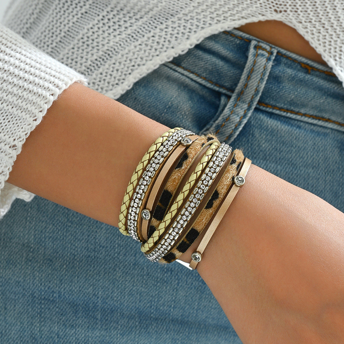 Minimalist Geometric Leather Bracelet for Women with Diamond Inlay and Oval Ring Design
