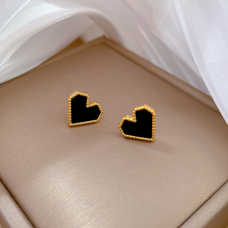 Minimalist Titanium Steel Heart-Shaped Shell Earrings for Women, Electroplated Cold-Tone Fashion Ear Jewelry for Parties and Daily Wear