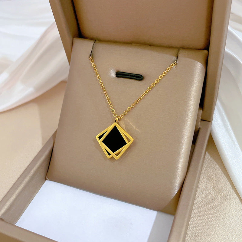 Minimalist Geometric Titanium Steel Necklace for Women and Men with Gold-Plated Finish and Square Pendant