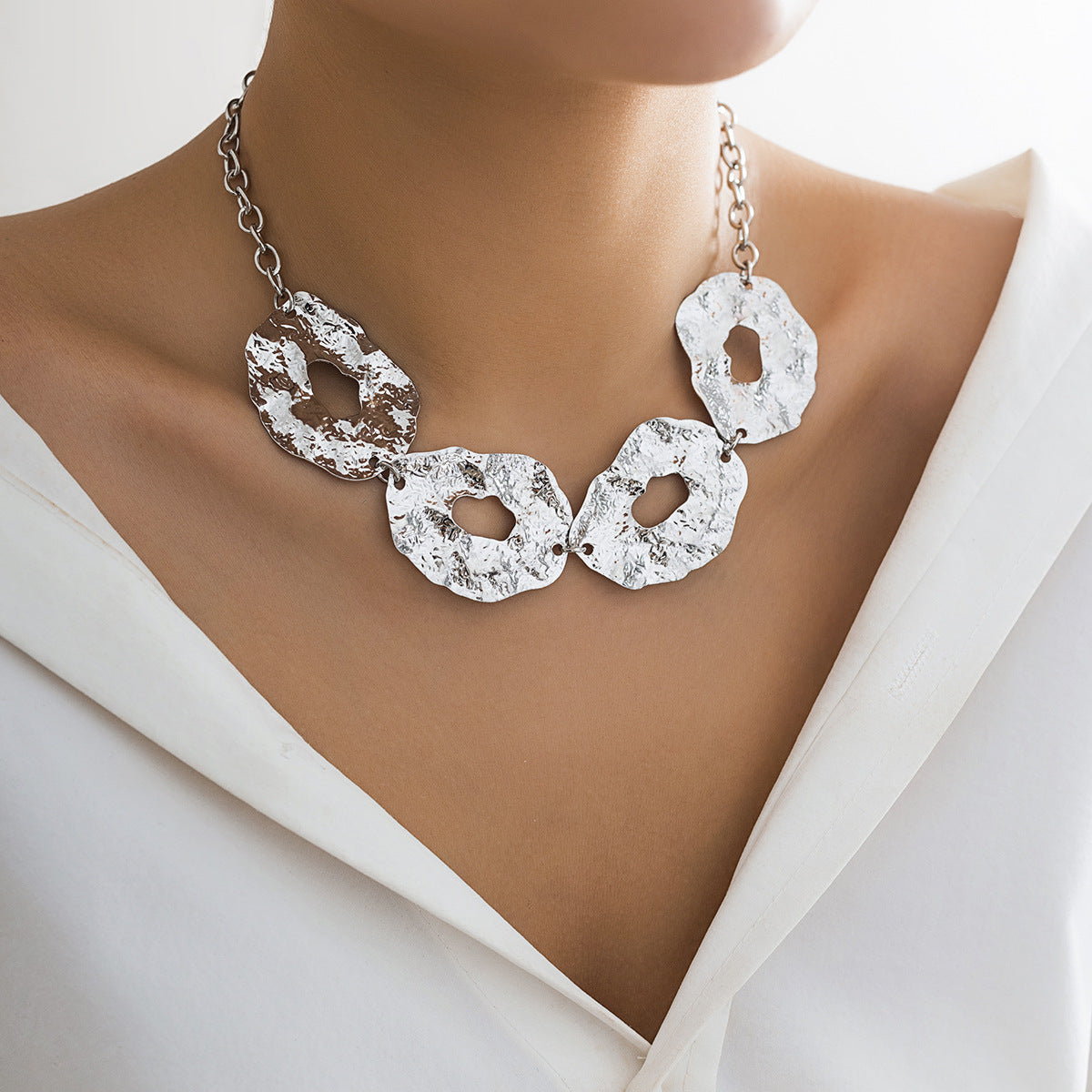 Minimalist Geometric Oval Iron Plated Necklace with Curb Chain for Women