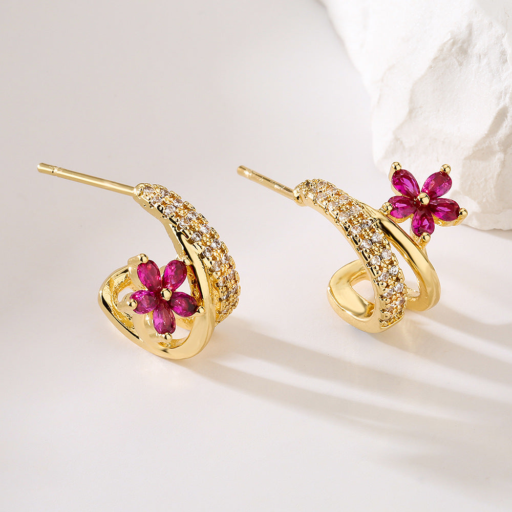 Minimalist Geometric Flower Stud Earrings for Women Made of Copper with 18K Gold Plating and Zircon Inlay