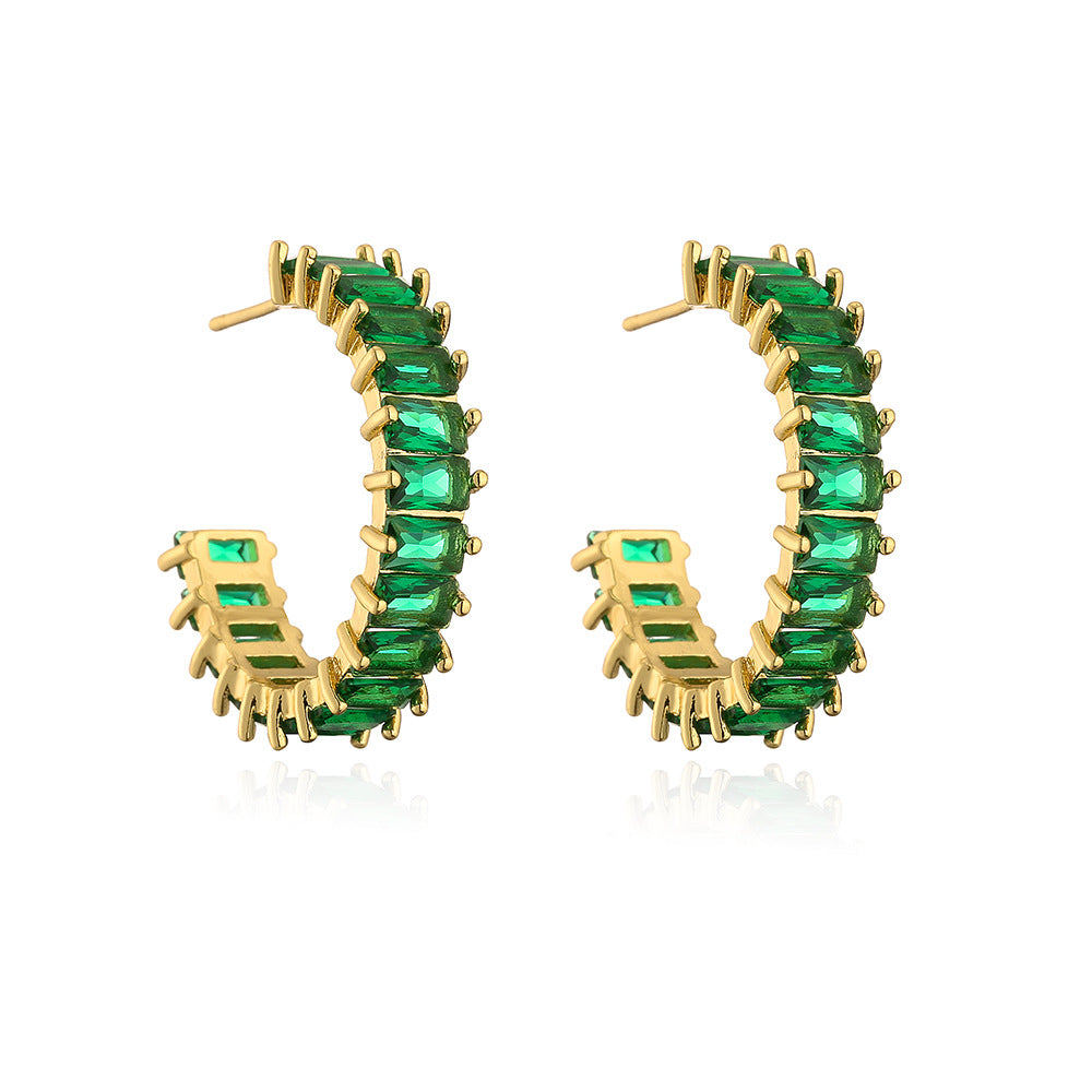 Orecchini da donna minimalisti geometrici asimmetrici in rame con zirconi e placcatura in oro 18K