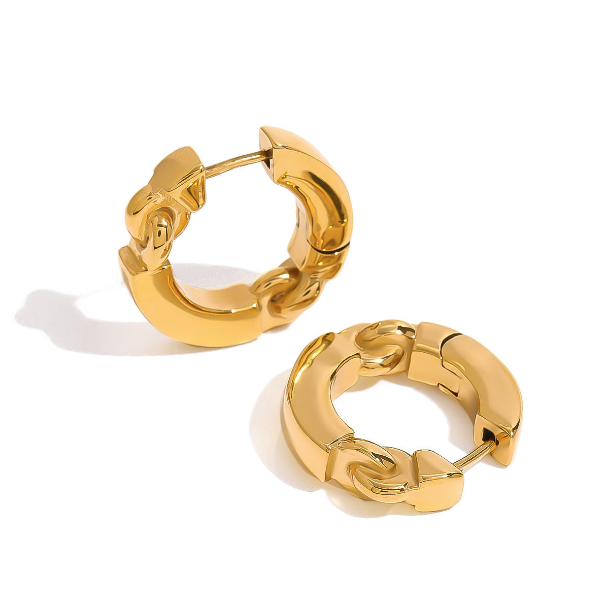 Pendientes Minimalistas Circulares de Acero Inoxidable Chapado en Oro para Mujer con Construcción Premium de Acero de Titanio