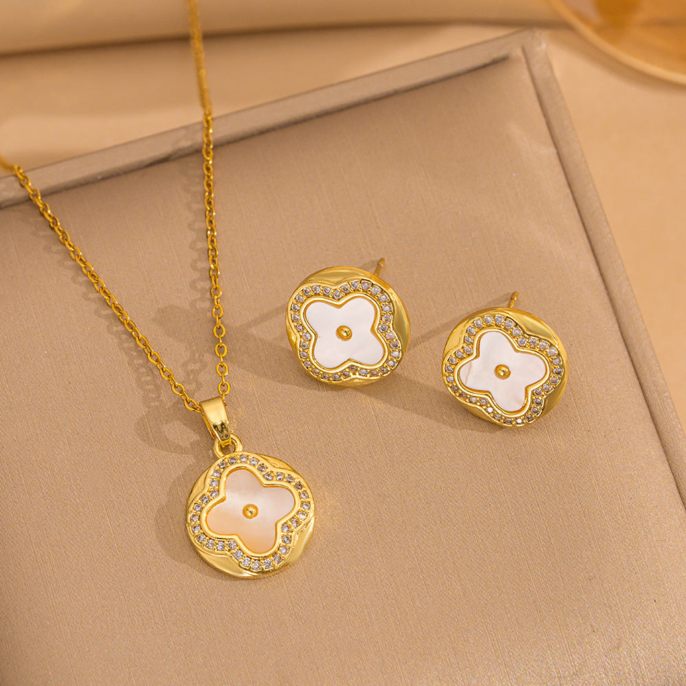 Set di Collana e Orecchini con Ciondolo a Goccia a Cuore Minimalista di Lusso in Acciaio al Titanio con Intarsi di Strass e Placcatura in Oro su Catena a O