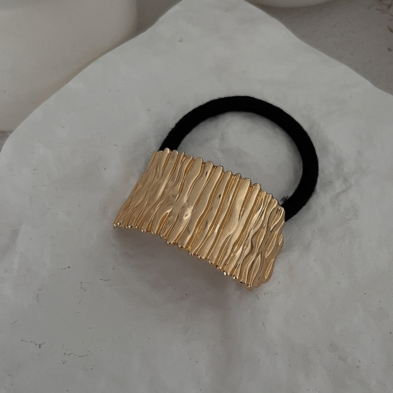 Fermaglio per Capelli Minimalista in Lega e Perle con Finitura Galvanica