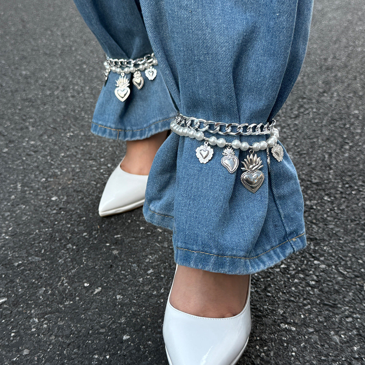 Vintage Heart-Shaped Alloy Anklet with Pearl Accents for Women, Fashionable Pants Hem Decor and Beaded Foot Jewelry