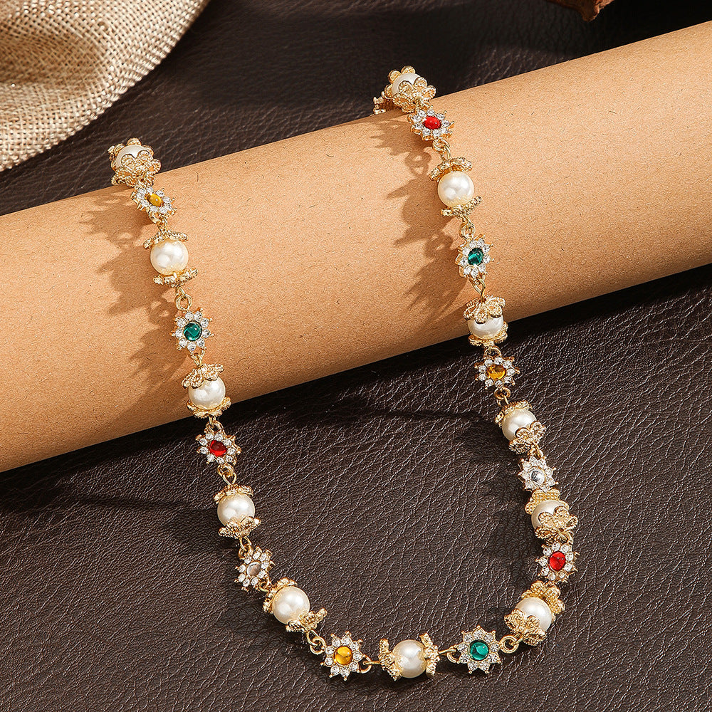 Geometric Floral Alloy Necklace with Imitation Pearl and Rhinestone Inlay on Cable Chain Unisex