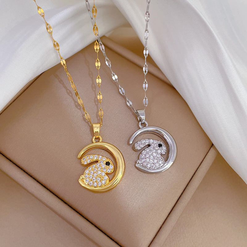 Cartoon Style Moon and Rabbit Shaped Titanium Steel Necklace with Rhinestone Inlay, Geometric Pendant, Fresh and Sweet Design for Women