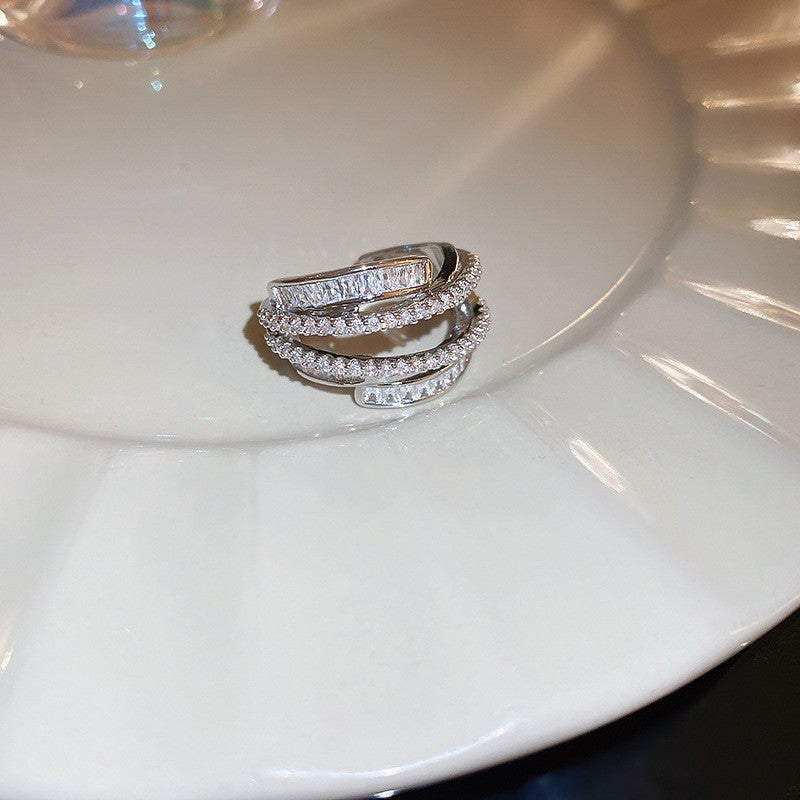Anello elegante e geometrico ispirato alle perle con intarsio in zircone da donna, anello minimalista alla moda da dito indice, gioielli di lusso per le mani