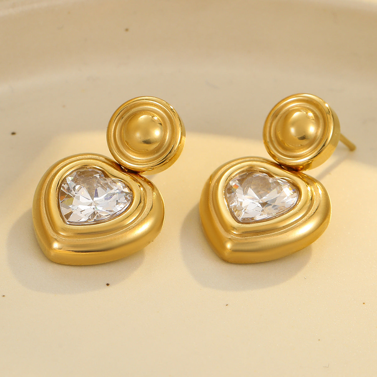 Orecchini retrò in acciaio inossidabile a forma di cuore alla francese con intarsio in zircone, orecchini minimalisti di moda per le donne