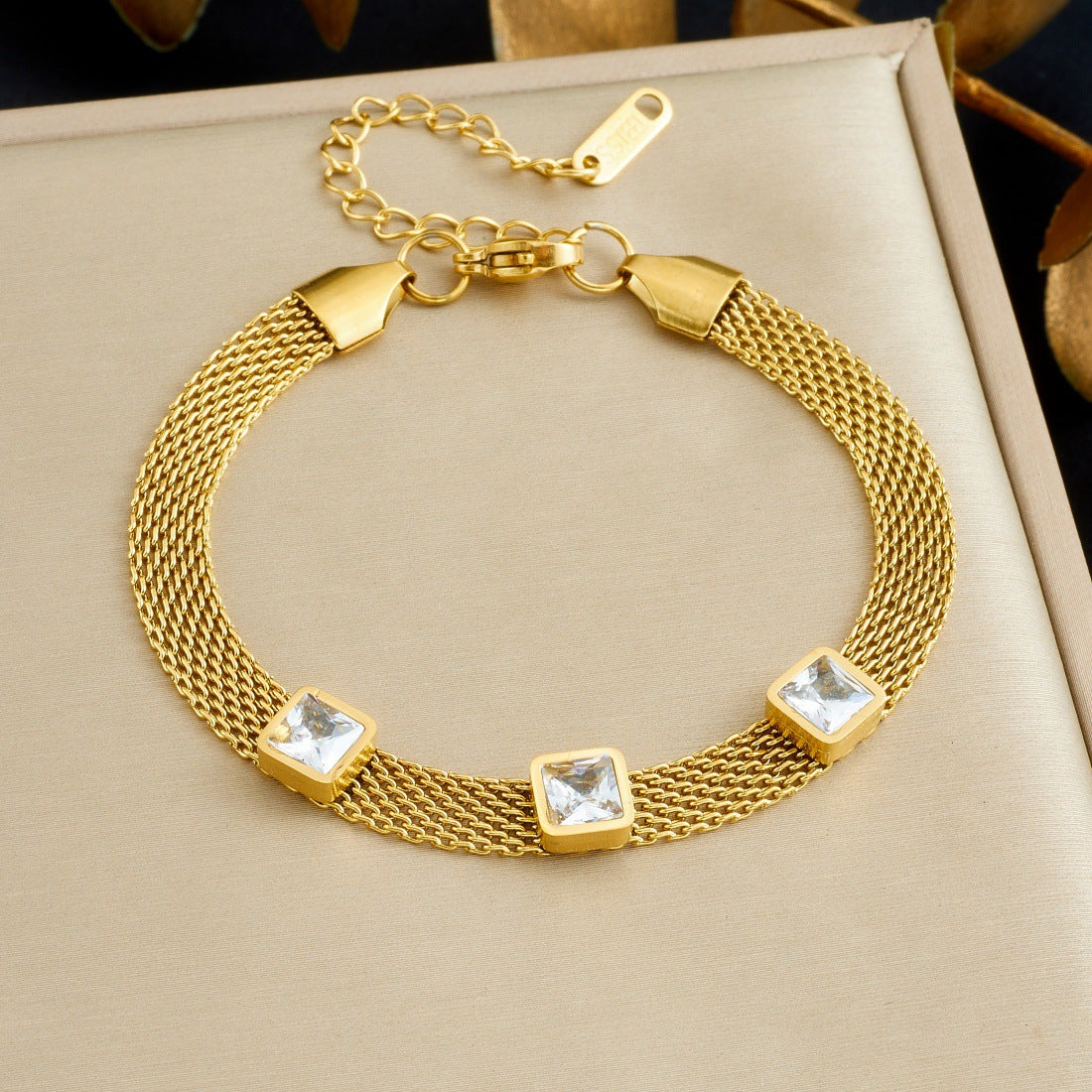 Vintage Gold Plated Geometric Square Rhinestone Mesh Chain Bracelet for Women