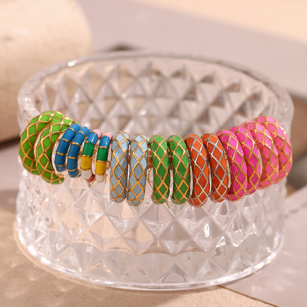Pendientes de acero inoxidable con diseño geométrico de esmalte, baño de oro de 18 quilates y rueda en colores caramelo para mujer
