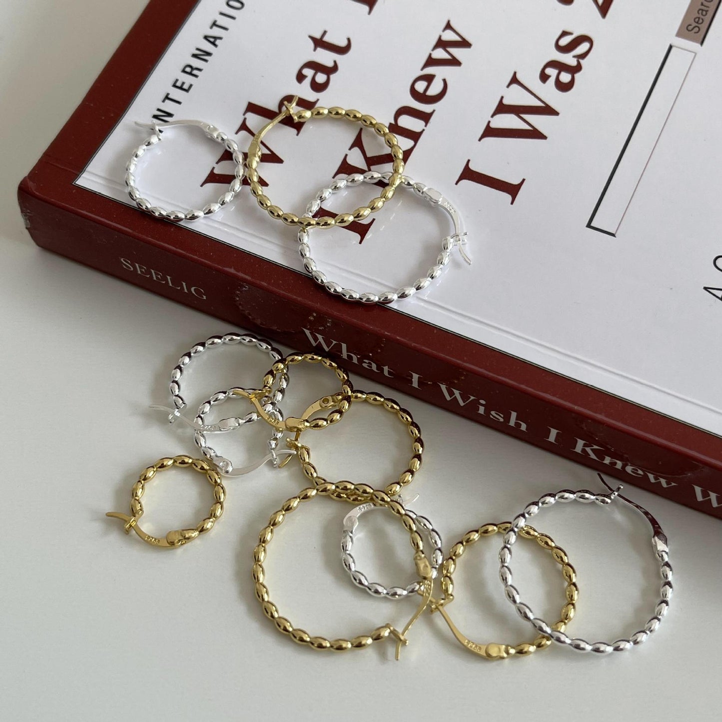 Orecchini a cerchio minimalisti geometrici a forma di oliva in argento sterling 925 con placcatura in oro
