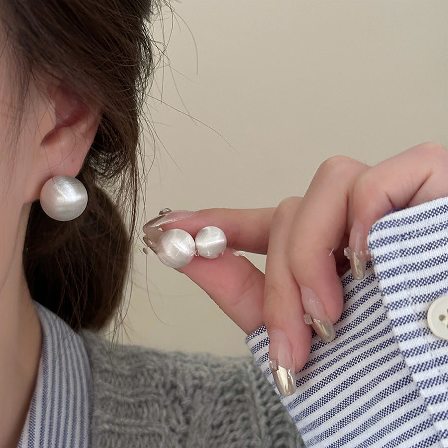 Pendientes Redondos Geométricos Minimalistas para Mujer con Postes de Plata 925 y Base de Cobre Chapado para un Lujo Elegante y Discreto de Uso Diario