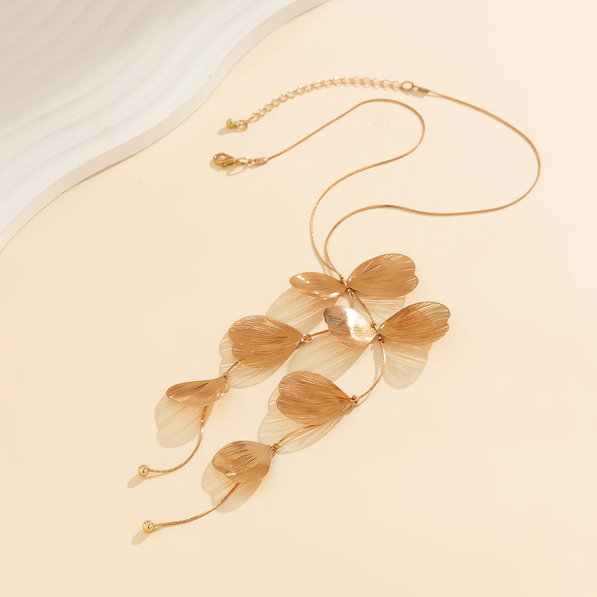 Minimalist Ginkgo Leaf Pendant Necklace in Plated Copper with Snake Chain for Women