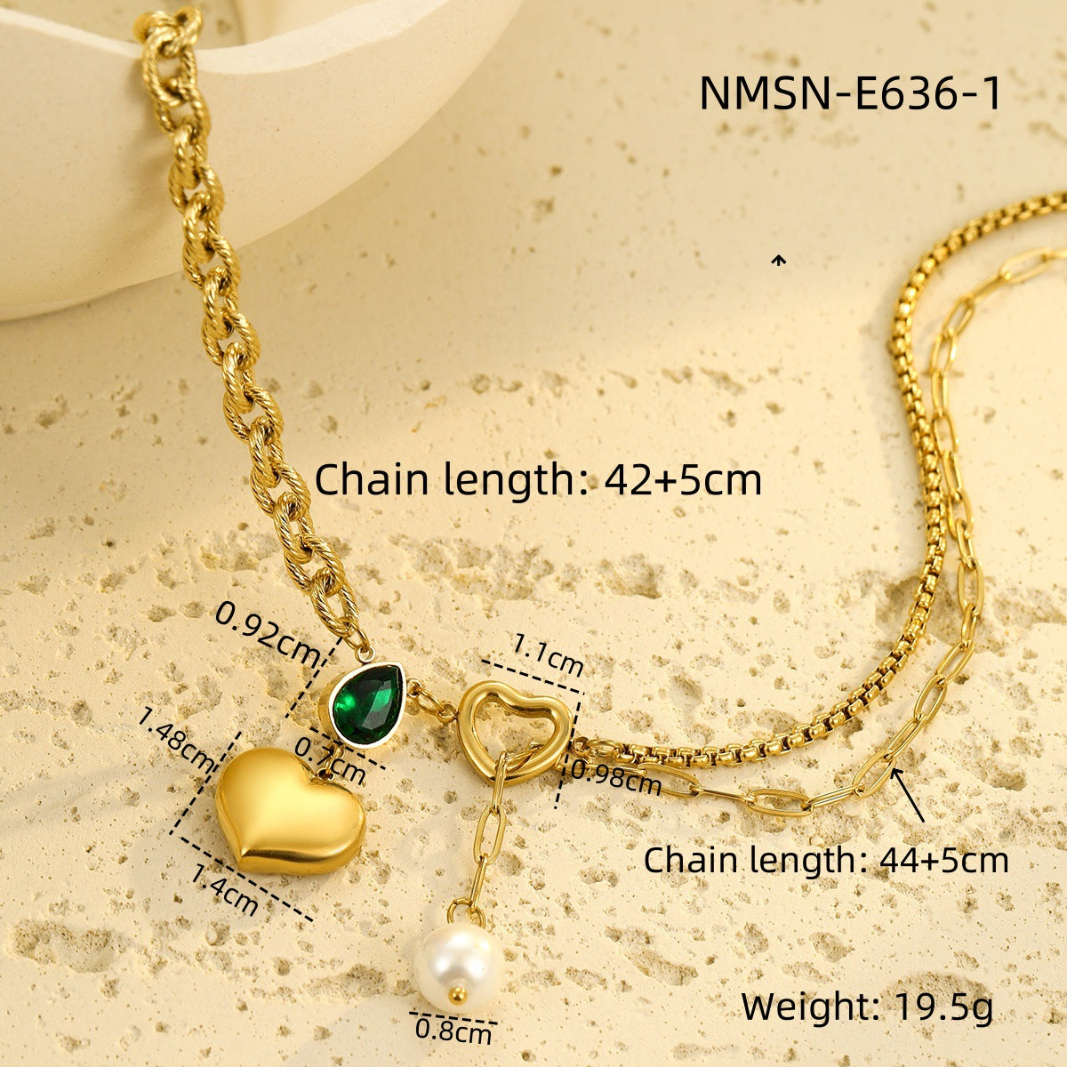 Fashionable Heart-Shaped Stainless Steel Pendant Necklace with Plated Finish for Women