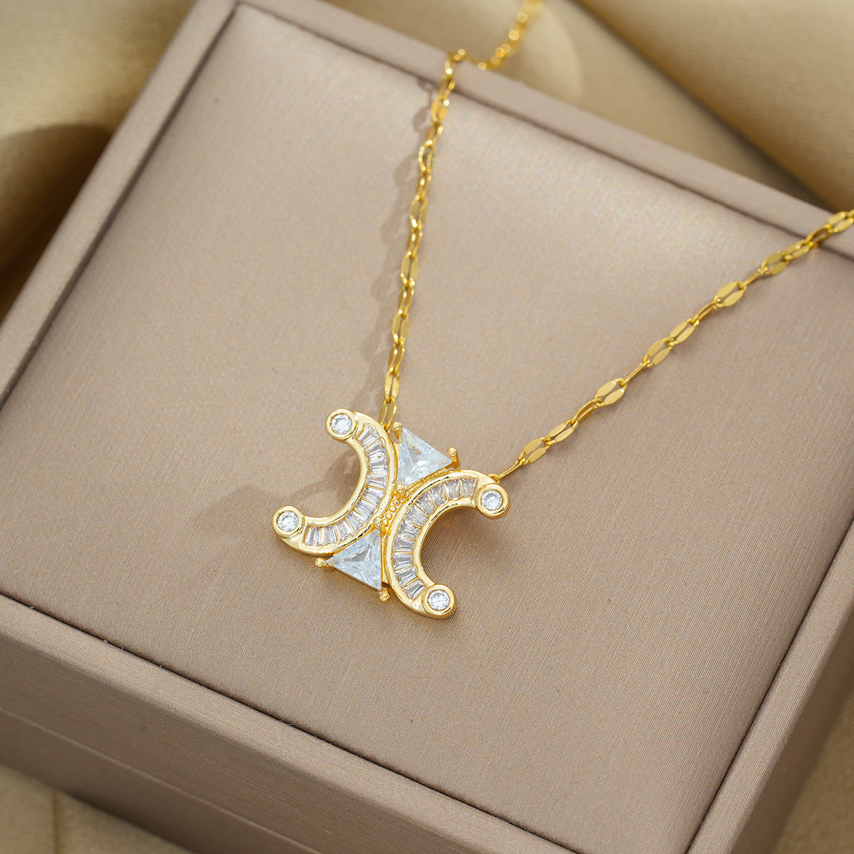 Elegant Minimalist Geometric Double C Arch Necklace Set with Titanium Steel Pendant and Rhinestone Inlay for Women