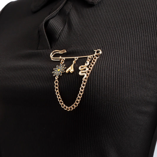 Vintage Floral Heart-Shaped Alloy Brooch with Snake Motif for Women, Electroplated Fashion Accessory