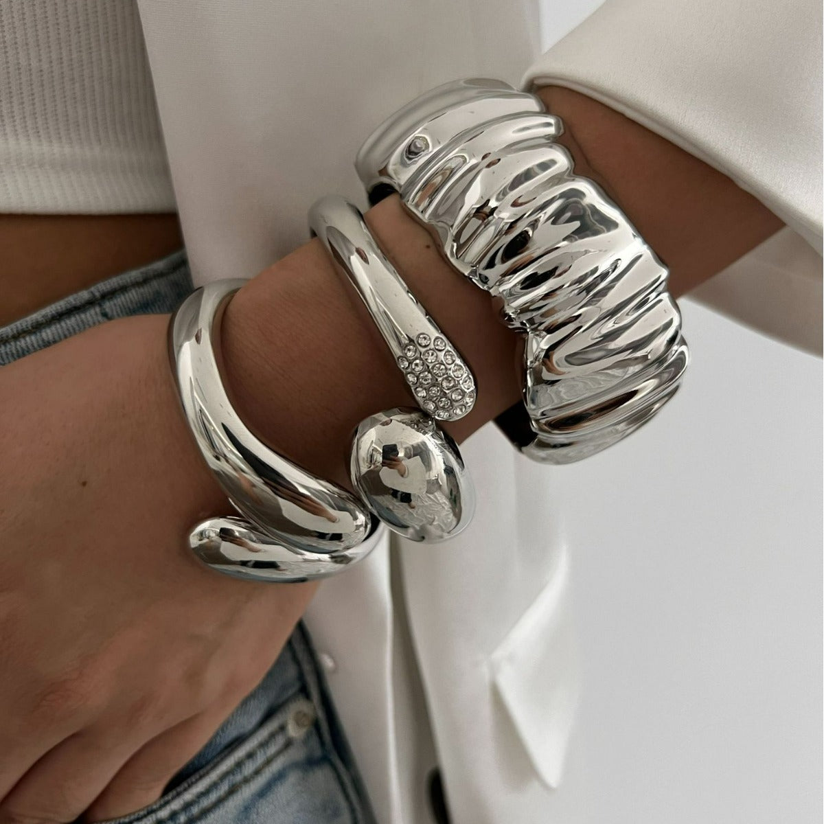Fashion Business Polished Plated Alloy Teardrop Cuff Bracelet