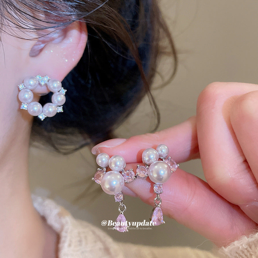Pendientes de tuerca elegantes vintage con perlas de imitación en forma de gota de agua con incrustaciones de circonitas para mujer