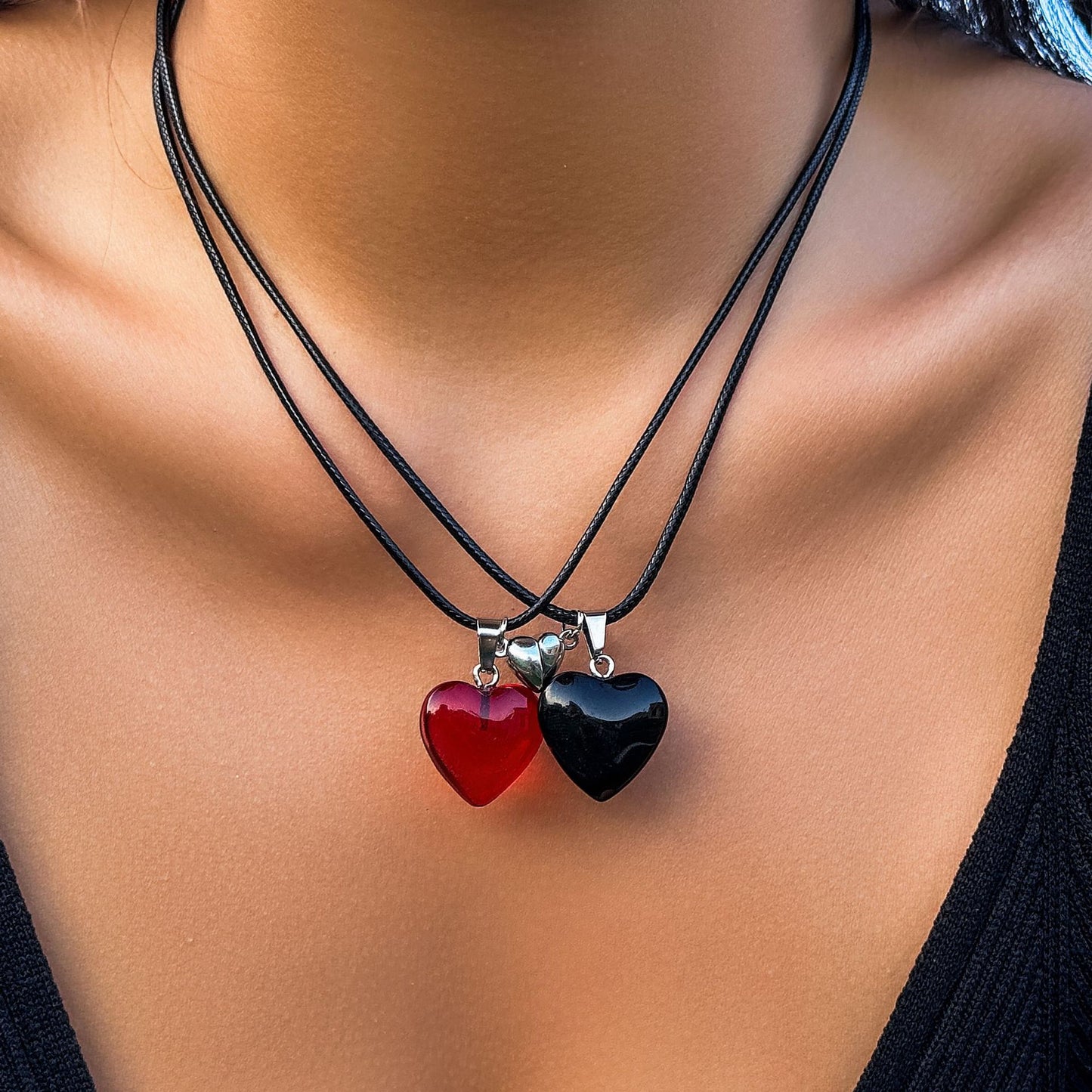 Collar Retro Magnético Rojo Corazón San Valentín para Mujer con Acabado Galvanizado y Colgante de Cristal