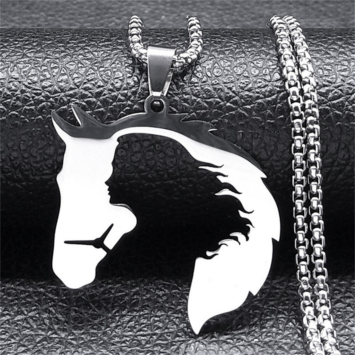 Minimalist Geometric Horse Head Pendant Necklace for Women Stainless Steel with Plated Finish Sweater Chain