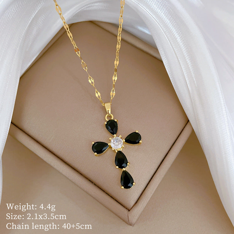 Collana con ciondolo geometrico di lusso in acciaio inossidabile con strass a croce per unisex