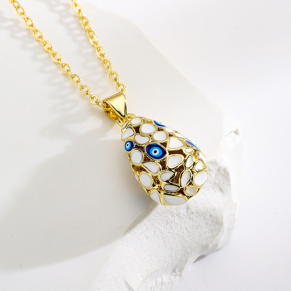 Minimalist Geometric Eye-Shaped Pendant Necklace for Women with Copper Base and 18K Gold Plating and Enamel Finish