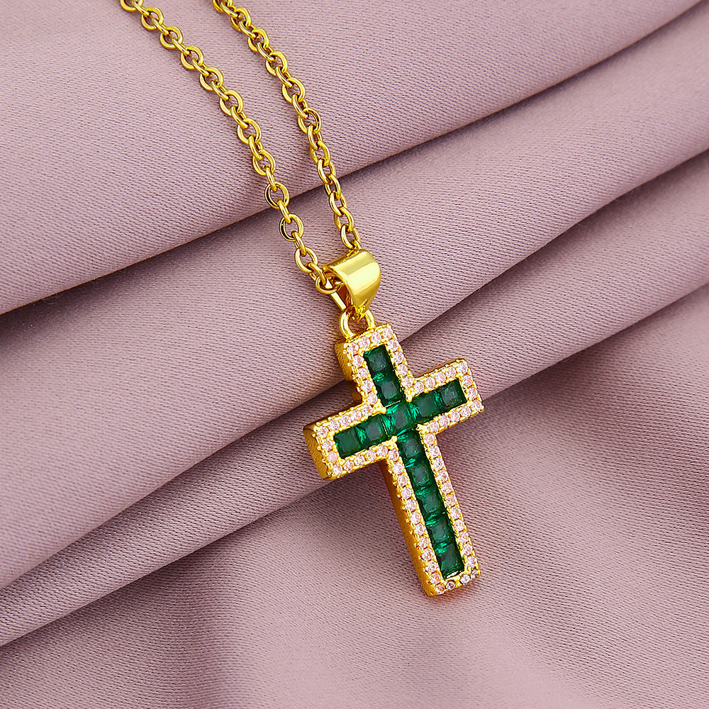 Collana pendente a croce minimalista da donna in rame con placcatura in oro e cristalli di zircone colorati su catena piatta a croce