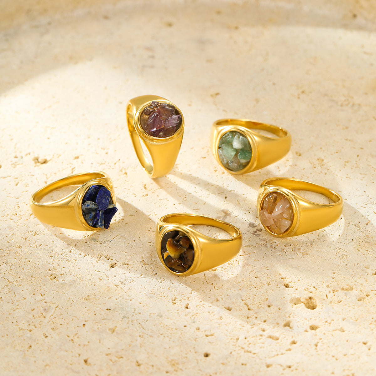 Fashionable Minimalist Round Stainless Steel Ring with Natural Stone Inlay for Women, Hypoallergenic and Fade-Resistant