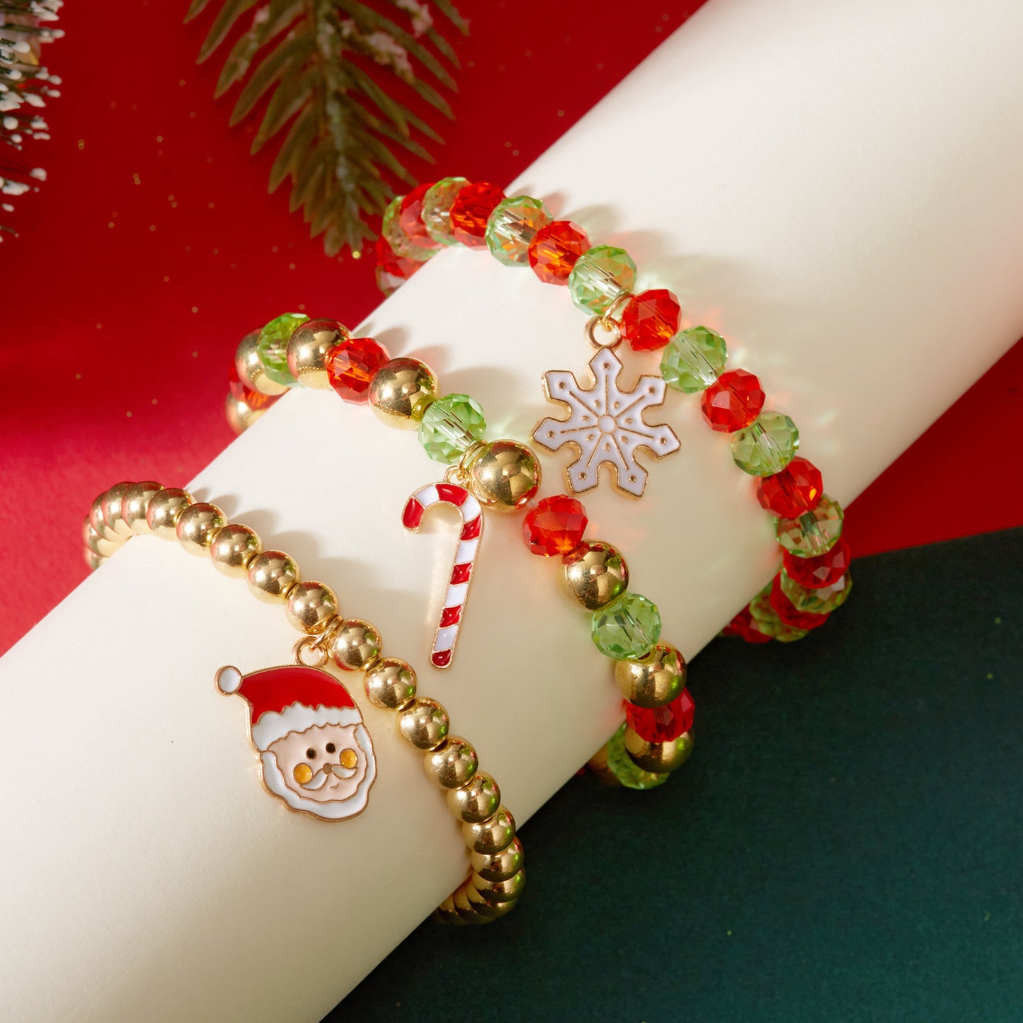 Braccialetto Elastico alla Moda a Tema Natalizio con Ciondoli di Babbo Natale e Fiocco di Neve, Gioielli Artigianali da Donna in Lega di Zinco per le Feste