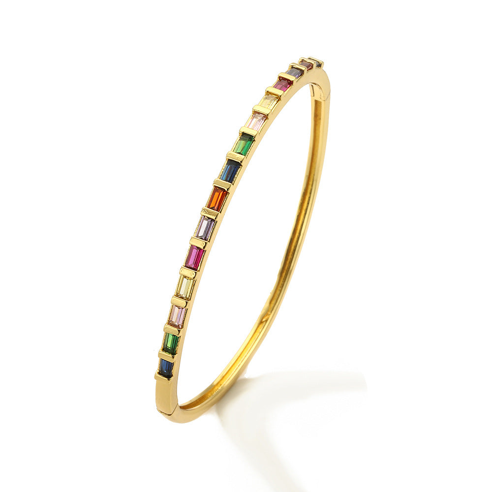 Bracciale da donna minimalista geometrico in rame placcato oro con intarsio in zirconi