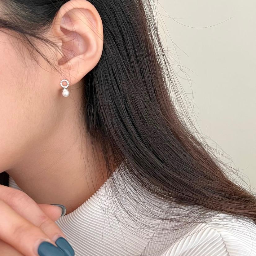 Sweet Minimalist Teardrop Pearl Inlay Sterling Silver Earrings with 925 Silver Needle