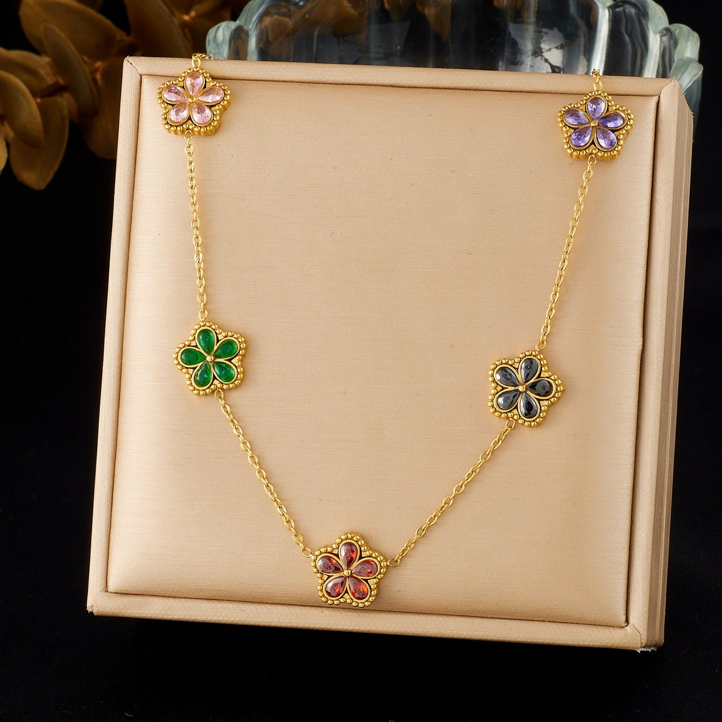 Vintage Elegant Gold Plated Stainless Steel Flower Rhinestone Pendant Necklace Set
