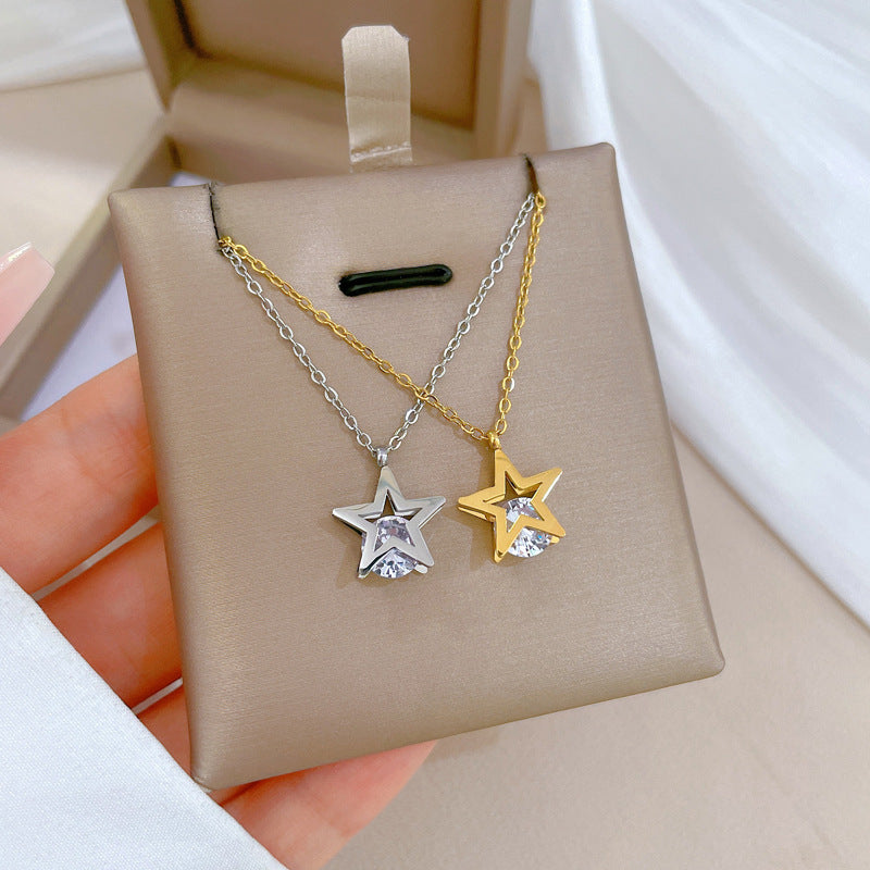 Collana Minimalista con Pendente a Stella a Cinque Punte in Acciaio al Titanio con Intarsio di Zirconi per Donna, Catena alla Clavicola di Moda