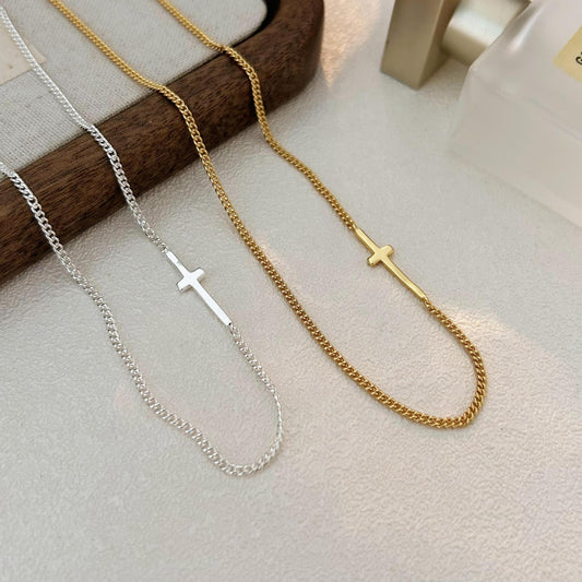 Girocollo da donna con ciondolo a croce minimalista fatto a mano in argento sterling 925, con forma geometrica e un'estetica minimalista e accattivante