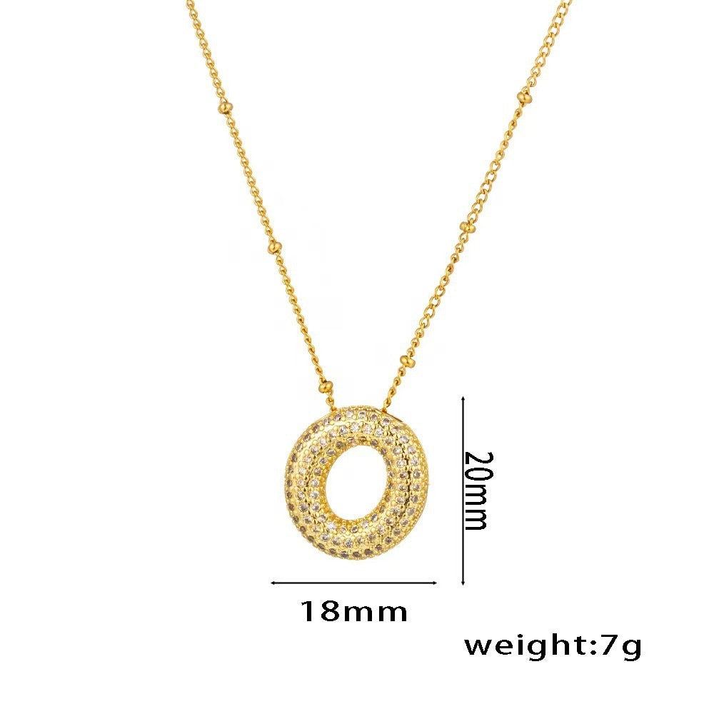 Collana da Donna con Ciondolo a Lettera, Design Geometrico Minimalista, in Ottone Placcato Oro con Zirconi Micro-Pavé