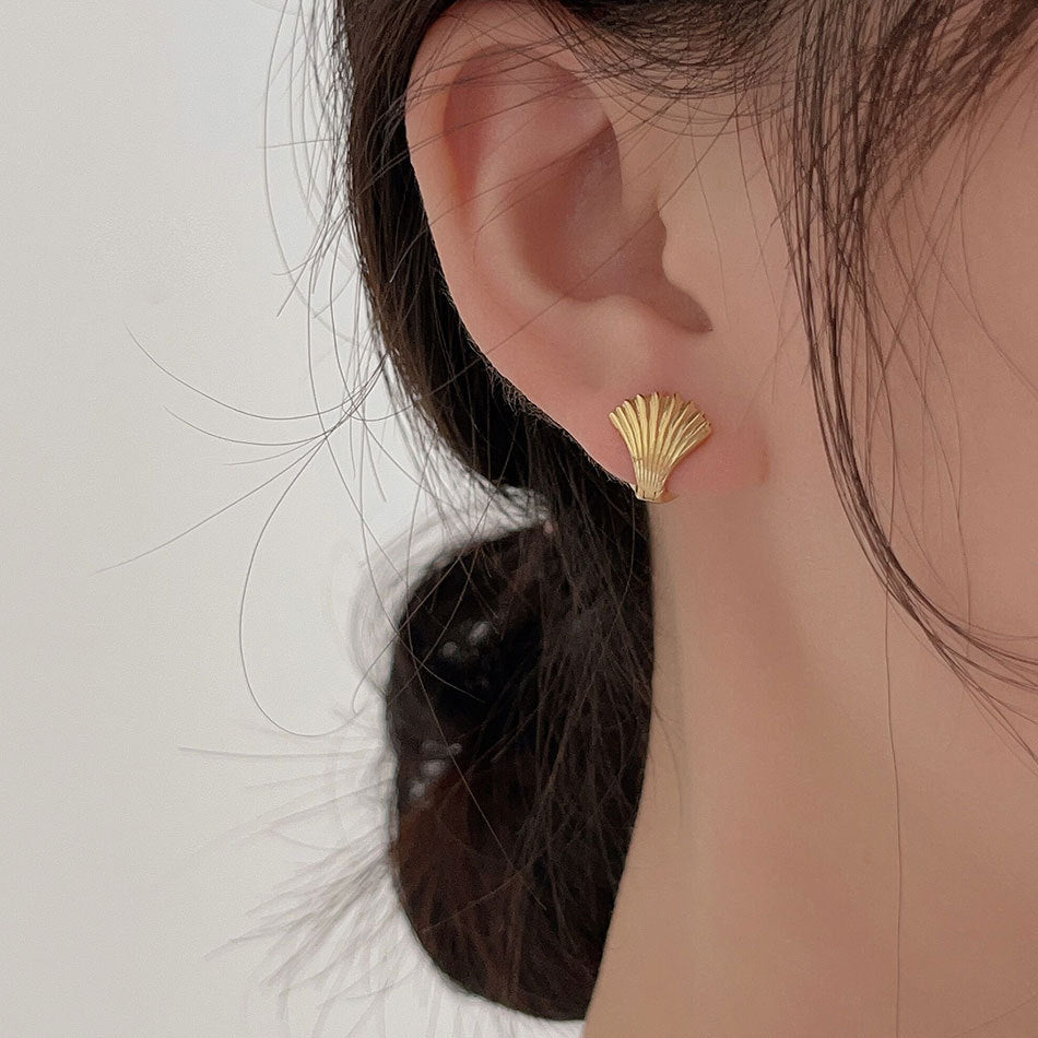 Minimalist Geometric Silver Ear Studs with Beveled Square Accent in 925 Sterling Silver